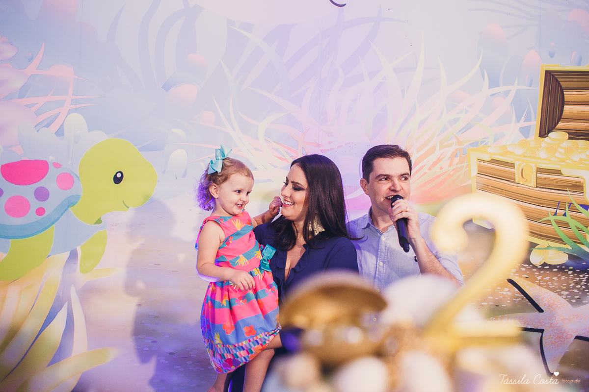 muitas crianças lindas, looks infantis para aniversário, decoração Giovana Xic Baloon, Gabriela Fardin e Falipe, filha única, mundo rosa, decoração nos sonhos em vitória ES