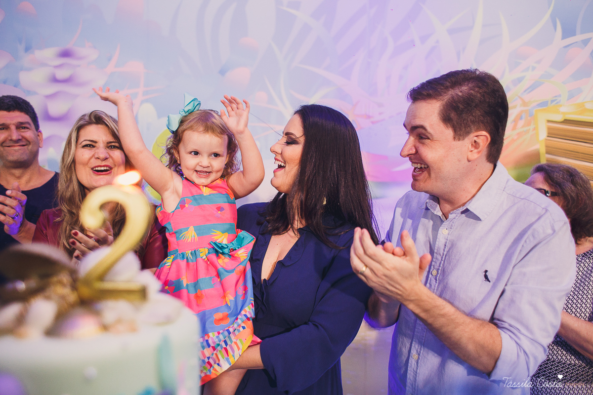 muitas crianças lindas, looks infantis para aniversário, decoração Giovana Xic Baloon, Gabriela Fardin e Falipe, filha única, mundo rosa, decoração nos sonhos em vitória ES