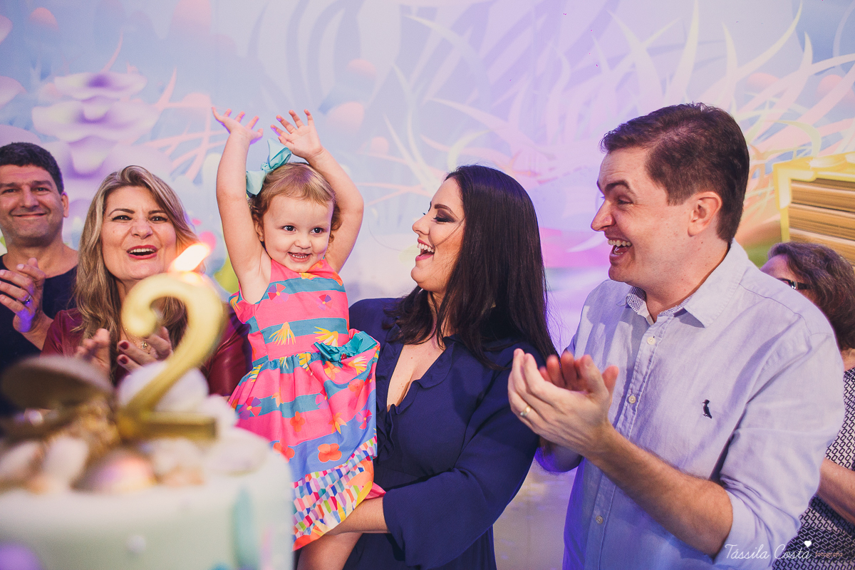 muitas crianças lindas, looks infantis para aniversário, decoração Giovana Xic Baloon, Gabriela Fardin e Falipe, filha única, mundo rosa, decoração nos sonhos em vitória ES