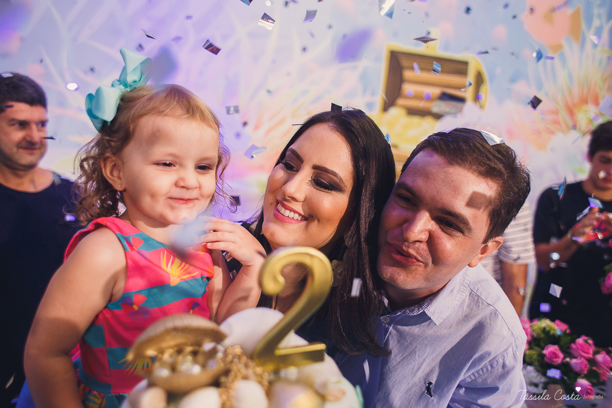 muitas crianças lindas, looks infantis para aniversário, decoração Giovana Xic Baloon, Gabriela Fardin e Falipe, filha única, mundo rosa, decoração nos sonhos em vitória ES