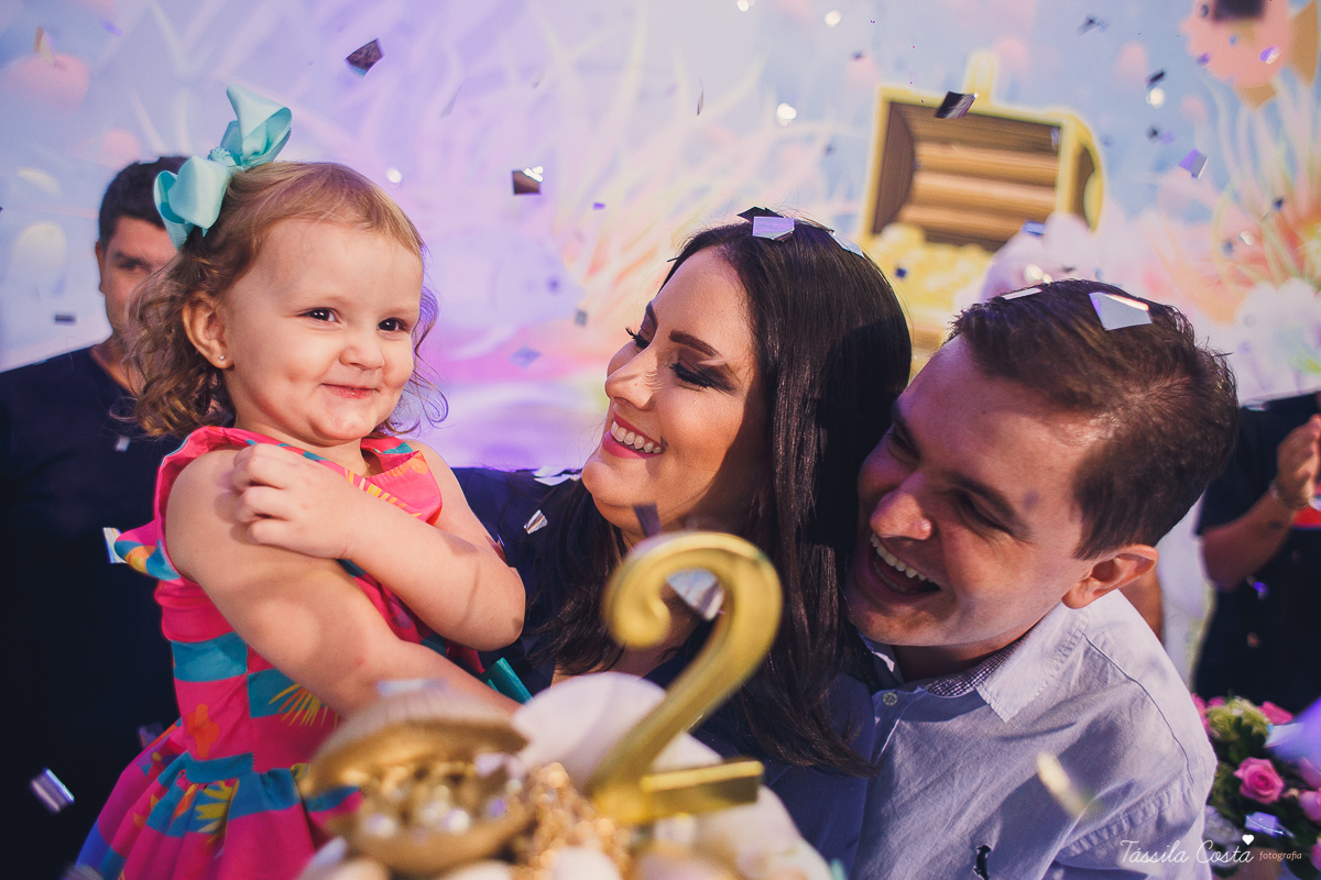 muitas crianças lindas, looks infantis para aniversário, decoração Giovana Xic Baloon, Gabriela Fardin e Falipe, filha única, mundo rosa, decoração nos sonhos em vitória ES