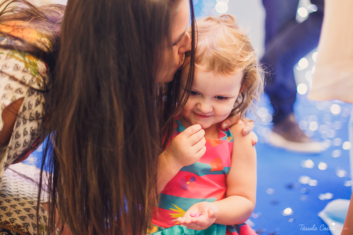muitas crianças lindas, looks infantis para aniversário, decoração Giovana Xic Baloon, Gabriela Fardin e Falipe, filha única, mundo rosa, decoração nos sonhos em vitória ES