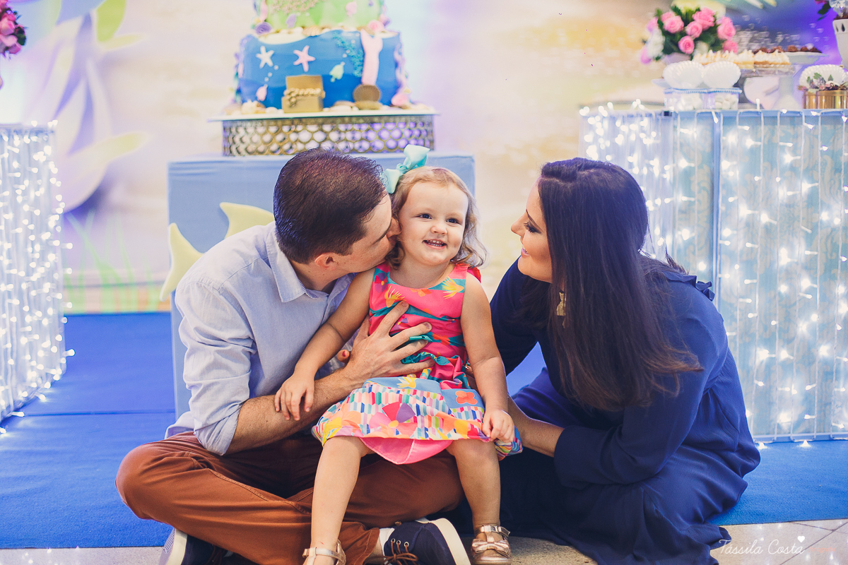 muitas crianças lindas, looks infantis para aniversário, decoração Giovana Xic Baloon, Gabriela Fardin e Falipe, filha única, mundo rosa, decoração nos sonhos em vitória ES