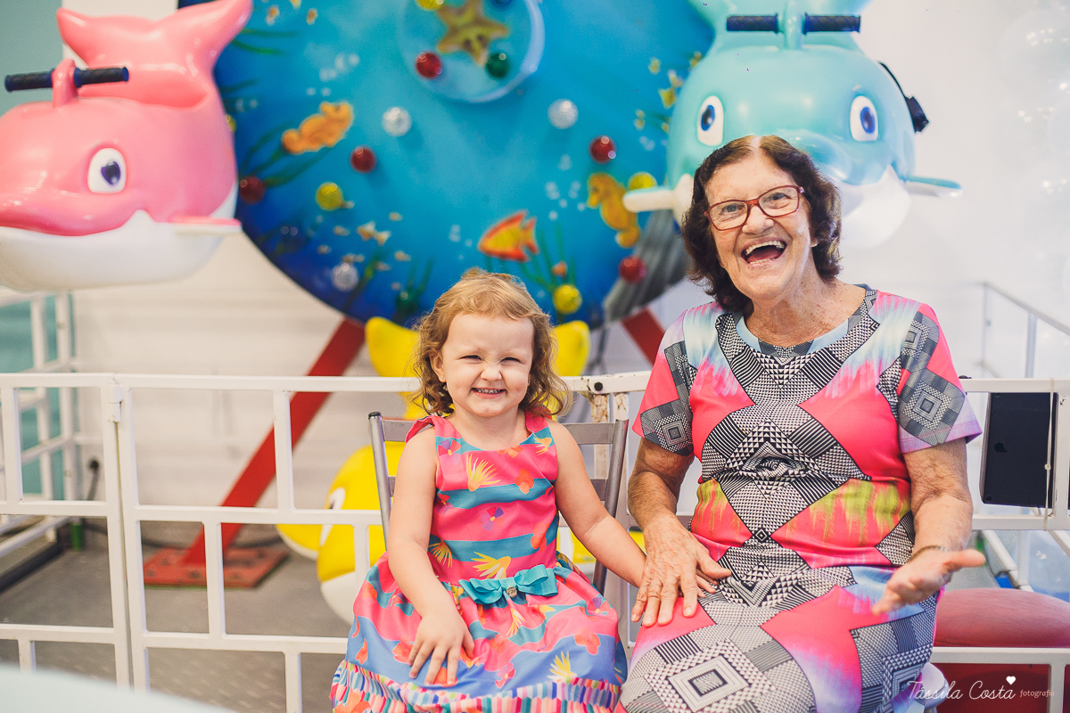 muitas crianças lindas, looks infantis para aniversário, decoração Giovana Xic Baloon, Gabriela Fardin e Falipe, filha única, mundo rosa, decoração nos sonhos em vitória ES