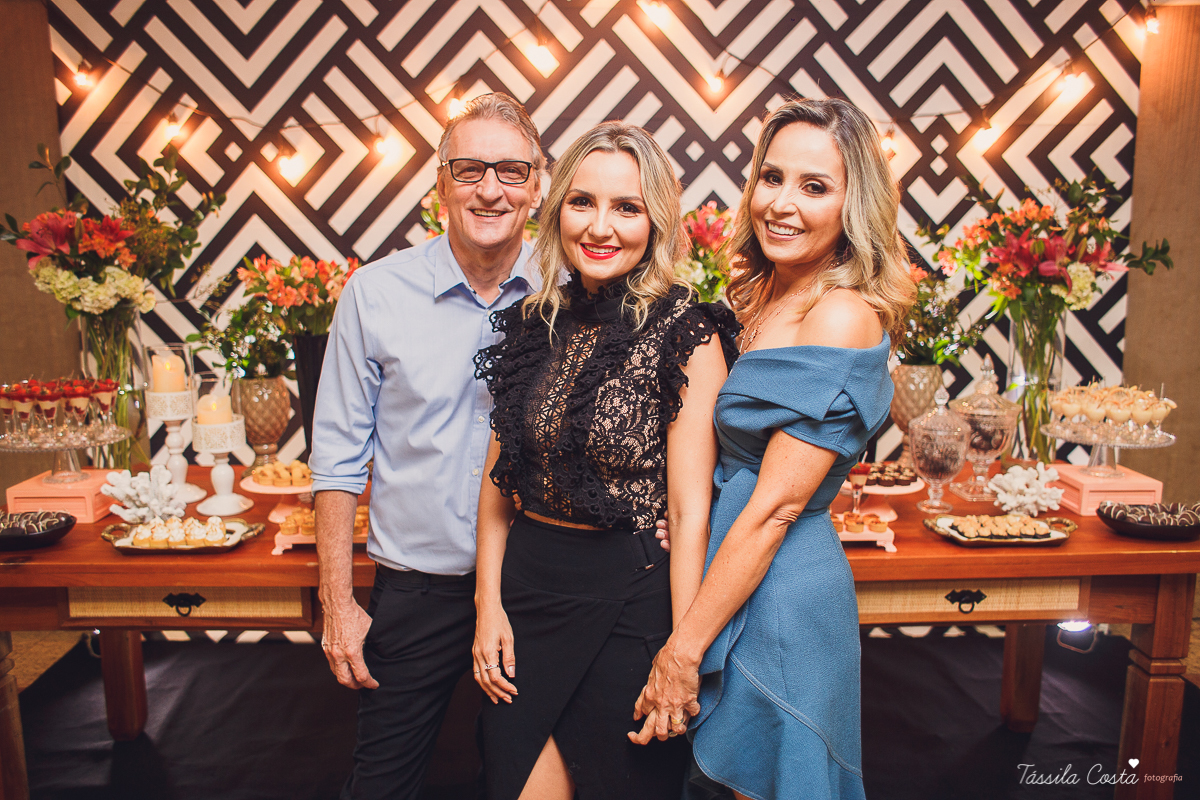 fotos lindas de bodas de coral, festa de 35 anos de casamento, inspiração para bodas de coral, fotografia de casamento em Vila Velha - ES, Praia da Costa, festa linda no prédio da Praia da Costa, Tássila Costa, Zilma e Delcio, Ed. Lausane Praia da Costa