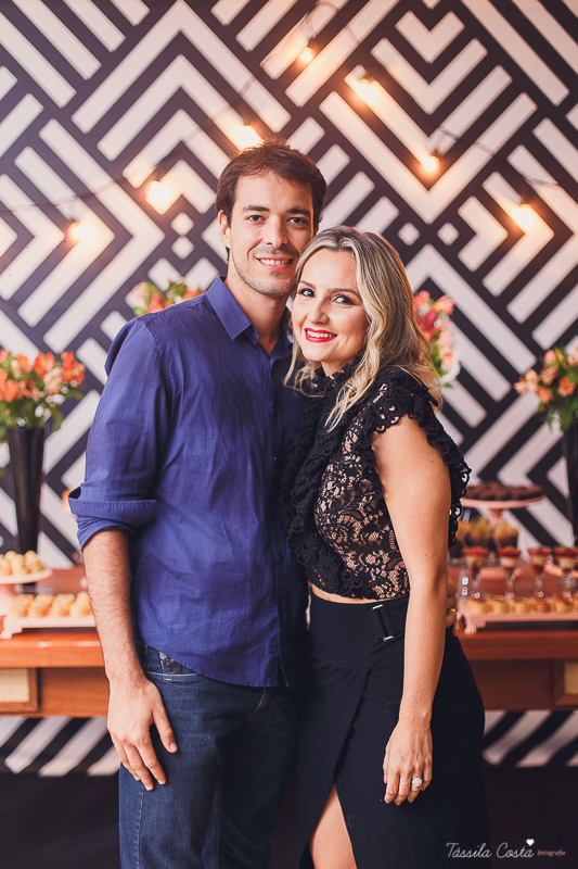 fotos lindas de bodas de coral, festa de 35 anos de casamento, inspiração para bodas de coral, fotografia de casamento em Vila Velha - ES, Praia da Costa, festa linda no prédio da Praia da Costa, Tássila Costa, Zilma e Delcio, Ed. Lausane Praia da Costa