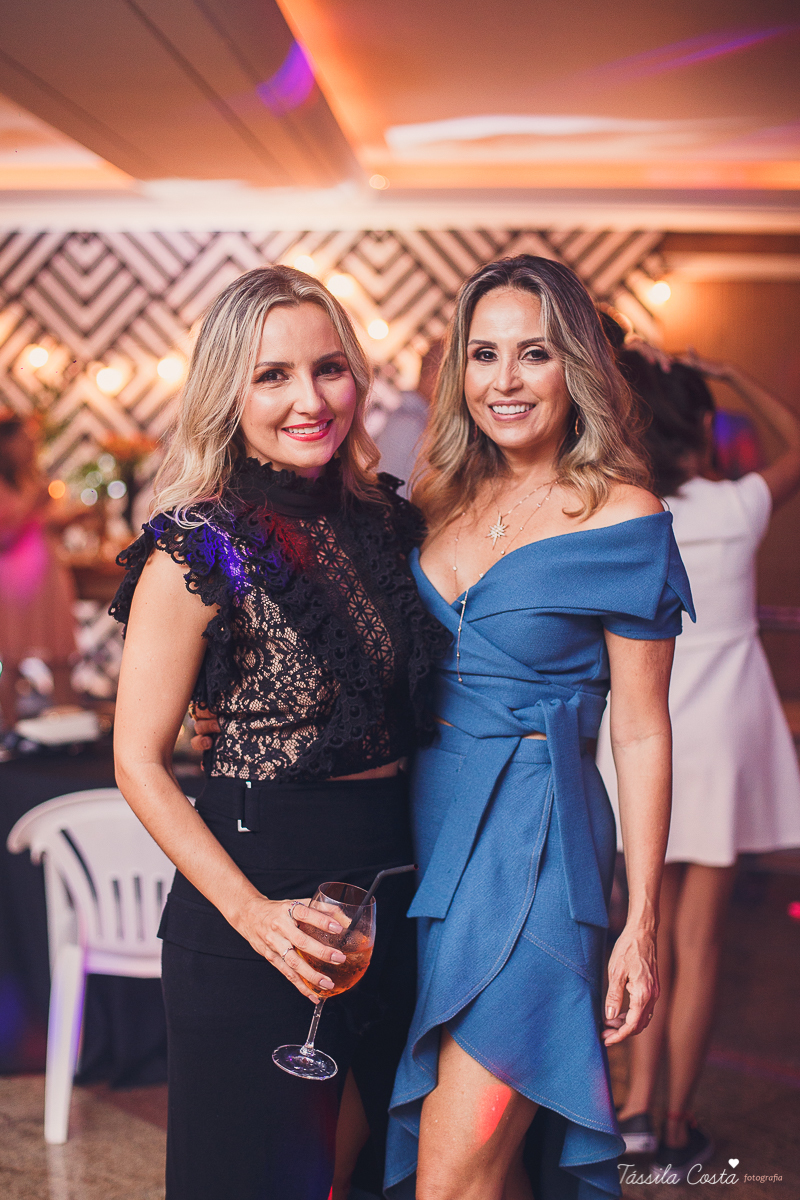 fotos lindas de bodas de coral, festa de 35 anos de casamento, inspiração para bodas de coral, fotografia de casamento em Vila Velha - ES, Praia da Costa, festa linda no prédio da Praia da Costa, Tássila Costa, Zilma e Delcio, Ed. Lausane Praia da Costa