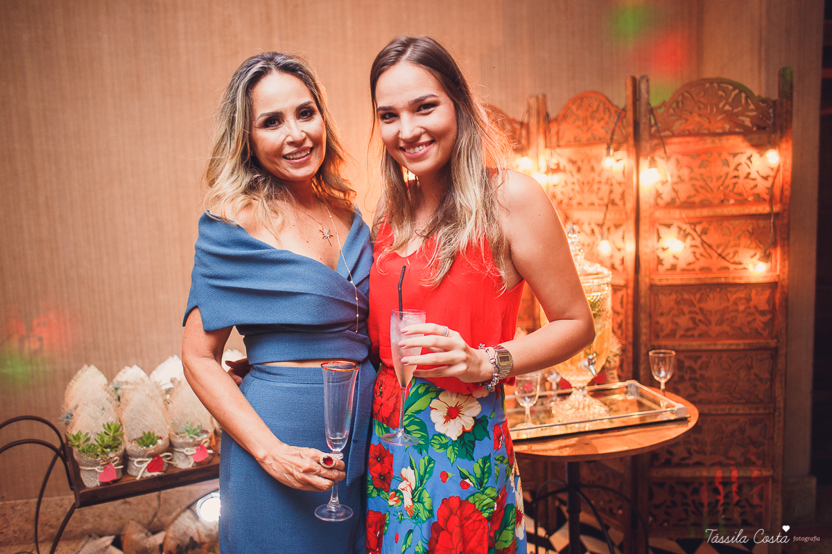 fotos lindas de bodas de coral, festa de 35 anos de casamento, inspiração para bodas de coral, fotografia de casamento em Vila Velha - ES, Praia da Costa, festa linda no prédio da Praia da Costa, Tássila Costa, Zilma e Delcio, Ed. Lausane Praia da Costa