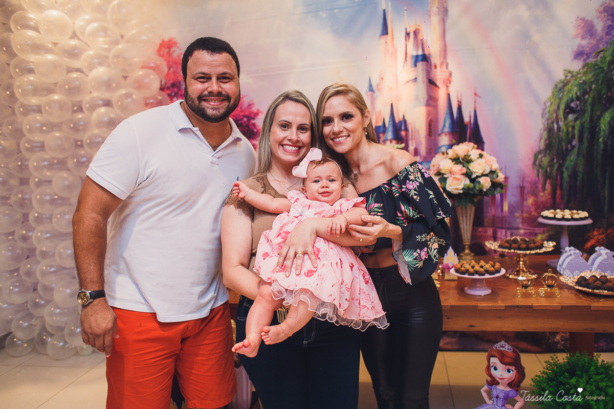 aniversário de 5 anos da princesa Sophia, decoração simples e linda tema princesa Sophia, festa em Vitória ES, festa em prédio, fotografia de aniversário infantil em vitória es, Praia do Canto ES