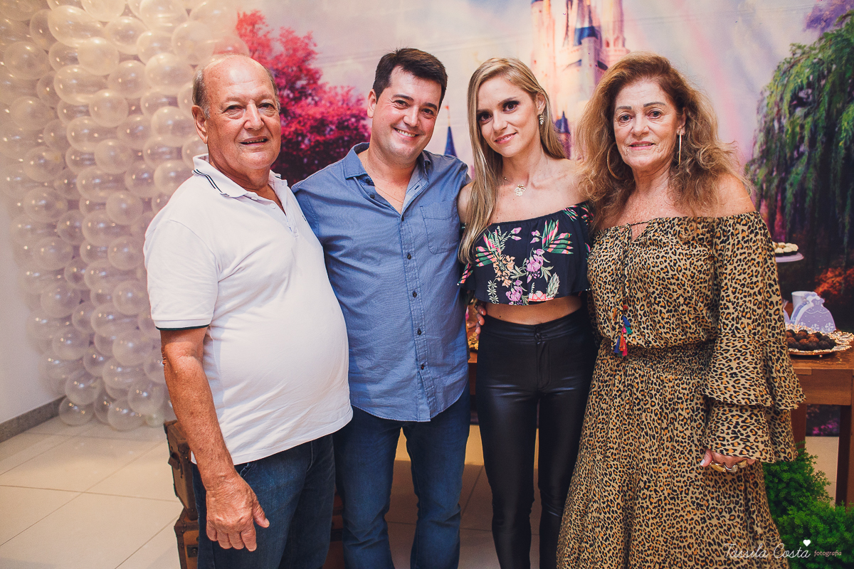 aniversário de 5 anos da princesa Sophia, decoração simples e linda tema princesa Sophia, festa em Vitória ES, festa em prédio, fotografia de aniversário infantil em vitória es, Praia do Canto ES