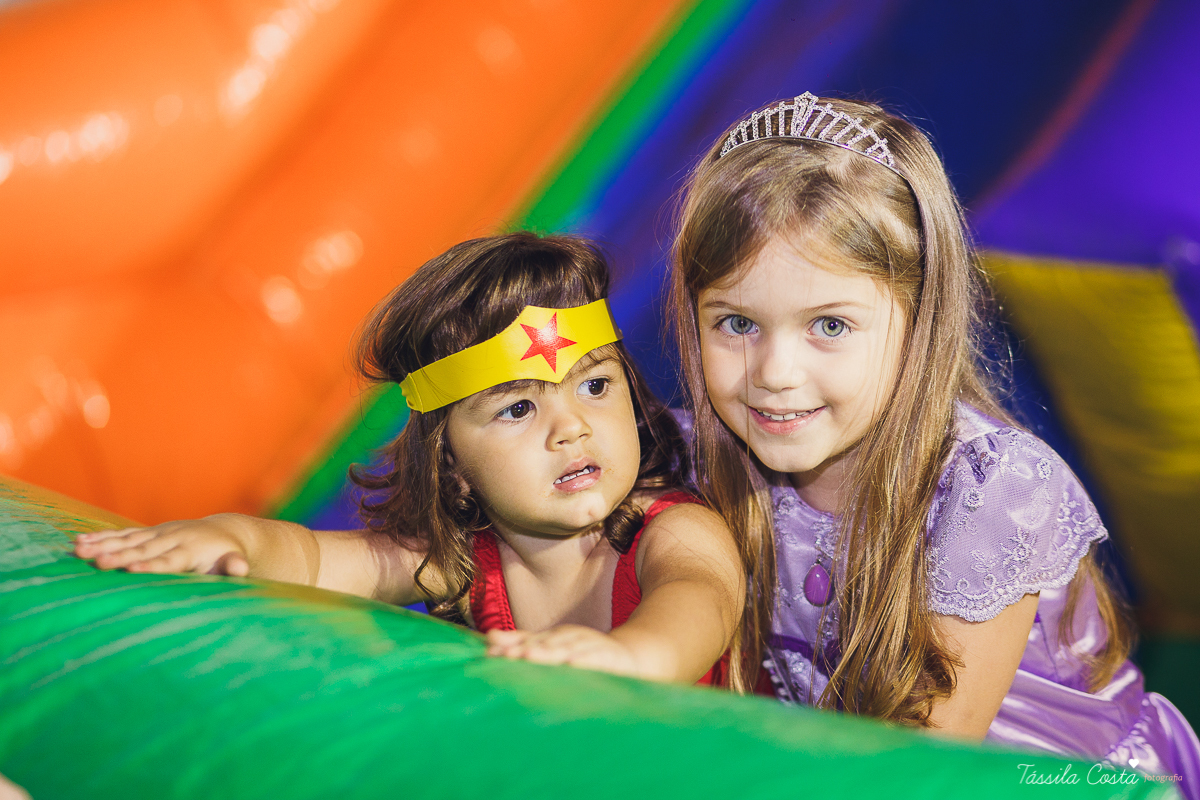 aniversário de 5 anos da princesa Sophia, decoração simples e linda tema princesa Sophia, festa em Vitória ES, festa em prédio, fotografia de aniversário infantil em vitória es, Praia do Canto ES