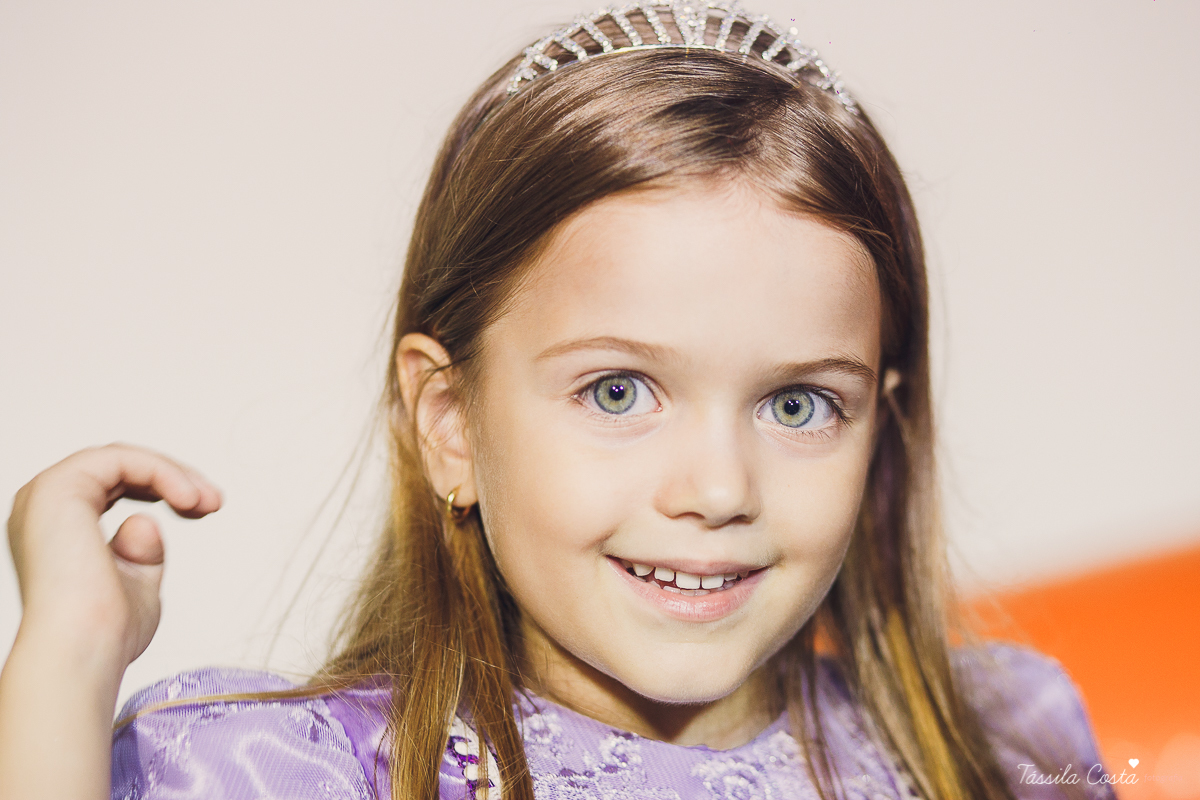 aniversário de 5 anos da princesa Sophia, decoração simples e linda tema princesa Sophia, festa em Vitória ES, festa em prédio, fotografia de aniversário infantil em vitória es, Praia do Canto ES
