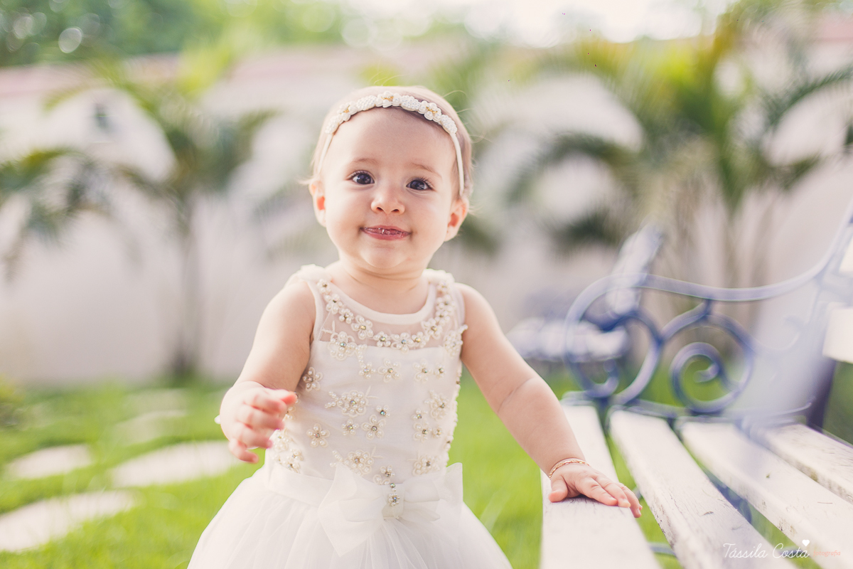 ensaio externo, clara 9 meses, fotos fofas com bebê de 9 meses, mãe de menina, mundo rosa, fotos feitas no condomínio de casas na serra, vitória es, tássila costa fotografia