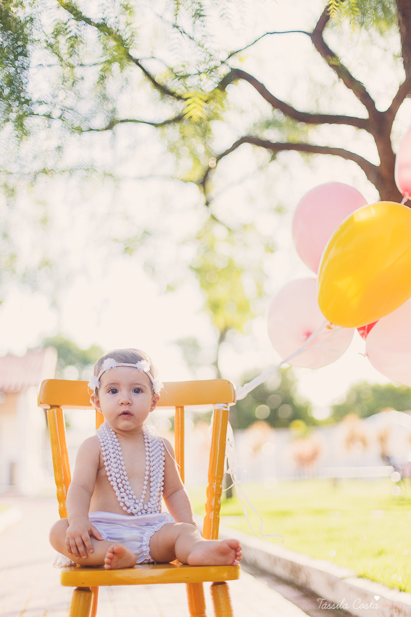 ensaio externo, clara 9 meses, fotos fofas com bebê de 9 meses, mãe de menina, mundo rosa, fotos feitas no condomínio de casas na serra, vitória es, tássila costa fotografia