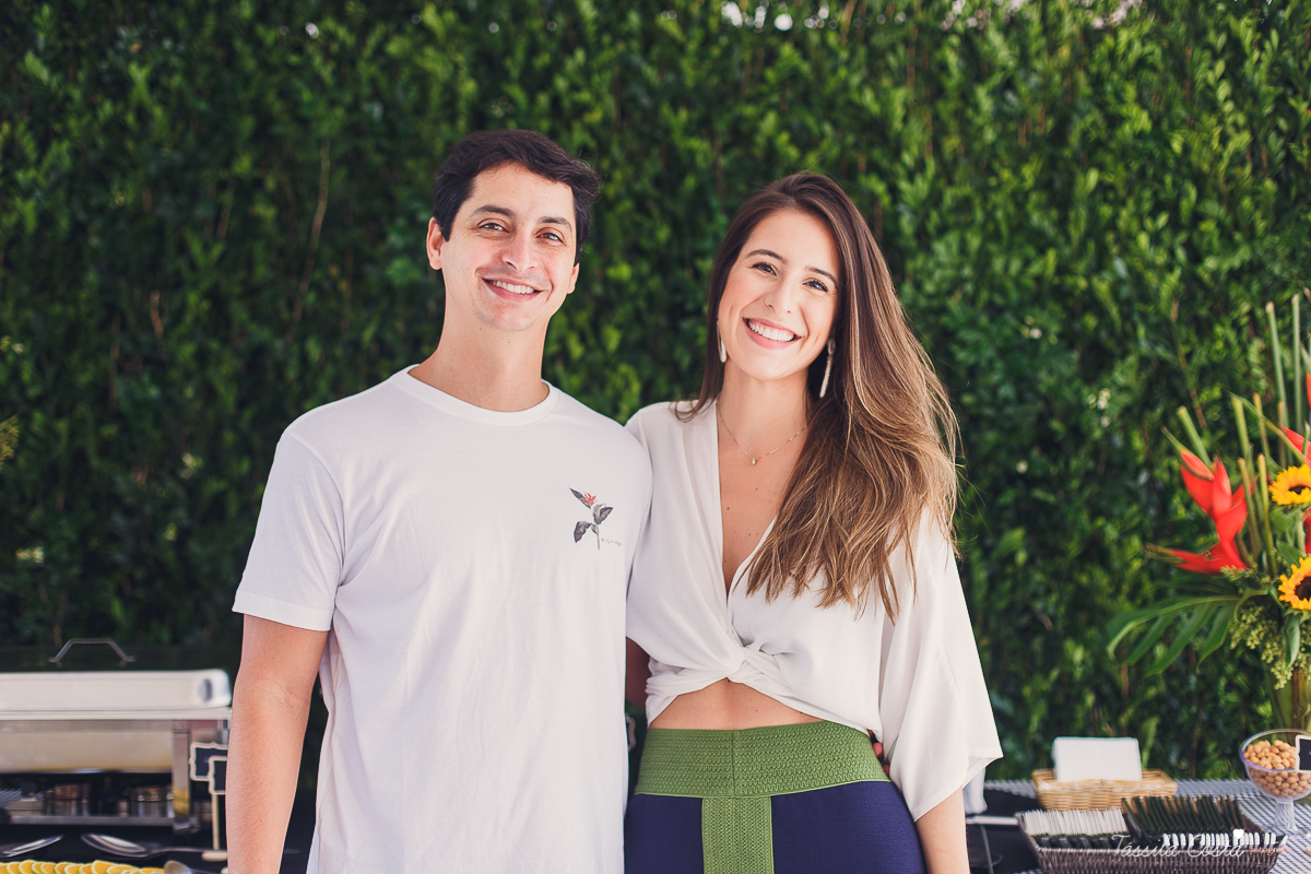 almoço para padrinhos de casamento, do casal Karla e Marcelo, casamento em Venda Nova do Imigrante, fotografia de casamento intimista, casamento feito na área de lazer do prédio, 