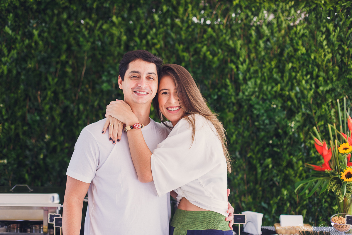 almoço para padrinhos de casamento, do casal Karla e Marcelo, casamento em Venda Nova do Imigrante, fotografia de casamento intimista, casamento feito na área de lazer do prédio, 
