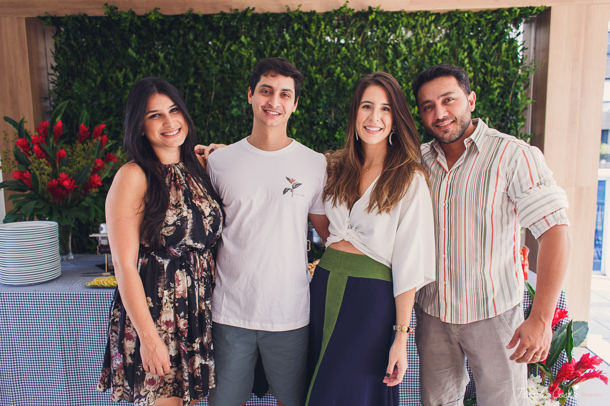 almoço para padrinhos de casamento, do casal Karla e Marcelo, casamento em Venda Nova do Imigrante, fotografia de casamento intimista, casamento feito na área de lazer do prédio, 