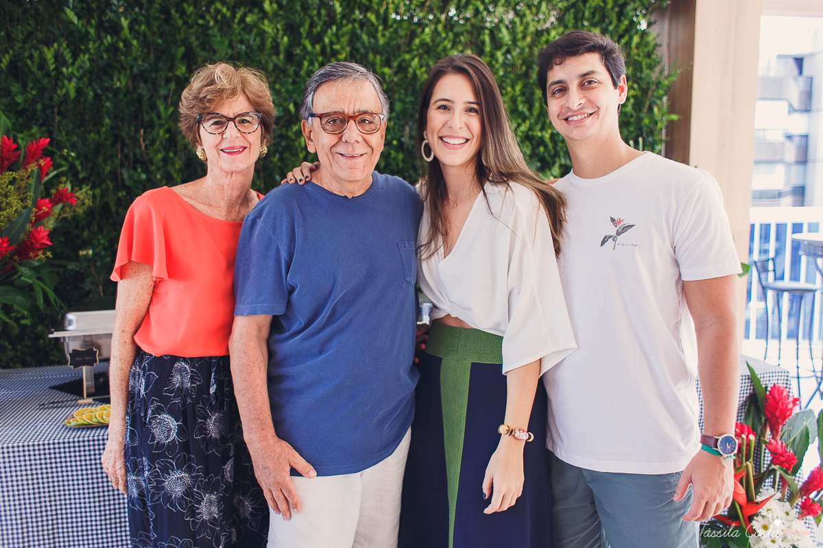 almoço para padrinhos de casamento, do casal Karla e Marcelo, casamento em Venda Nova do Imigrante, fotografia de casamento intimista, casamento feito na área de lazer do prédio, 