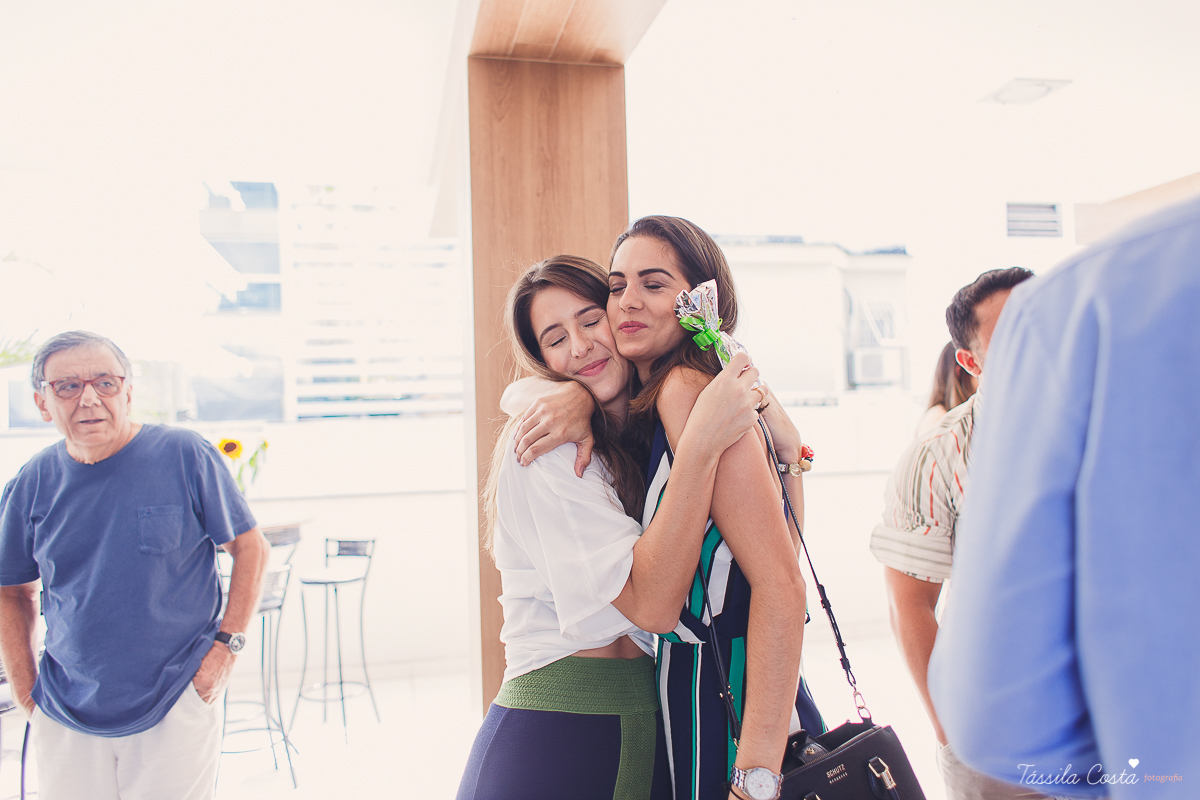 almoço para padrinhos de casamento, do casal Karla e Marcelo, casamento em Venda Nova do Imigrante, fotografia de casamento intimista, casamento feito na área de lazer do prédio, 