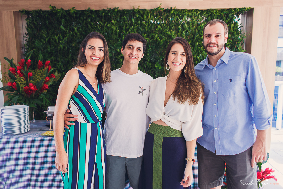almoço para padrinhos de casamento, do casal Karla e Marcelo, casamento em Venda Nova do Imigrante, fotografia de casamento intimista, casamento feito na área de lazer do prédio, 