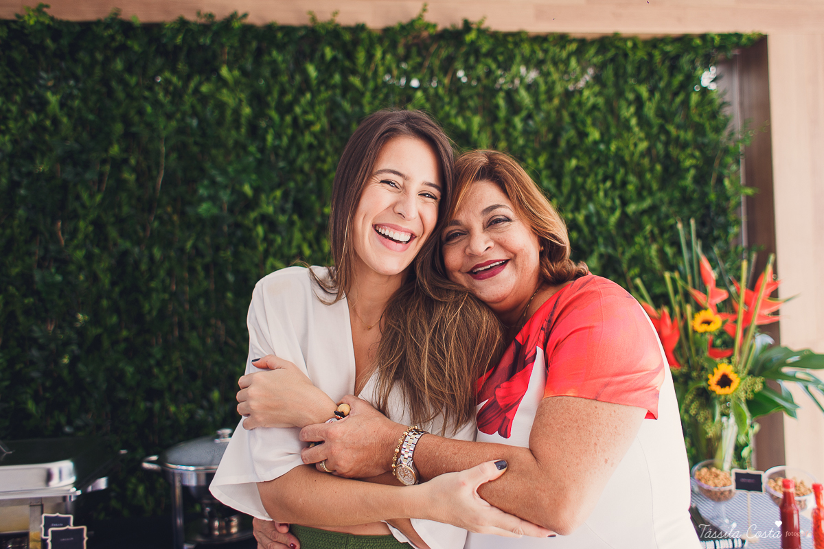 almoço para padrinhos de casamento, do casal Karla e Marcelo, casamento em Venda Nova do Imigrante, fotografia de casamento intimista, casamento feito na área de lazer do prédio, 