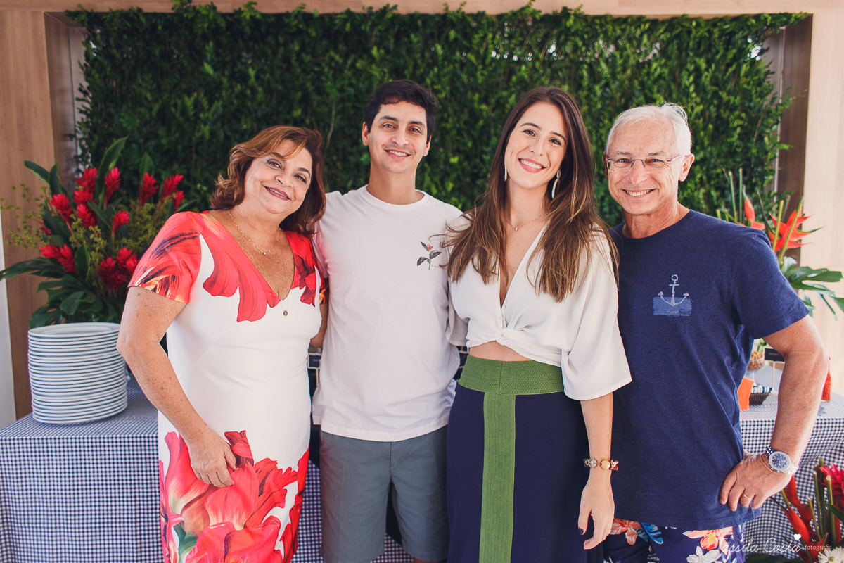 almoço para padrinhos de casamento, do casal Karla e Marcelo, casamento em Venda Nova do Imigrante, fotografia de casamento intimista, casamento feito na área de lazer do prédio, 