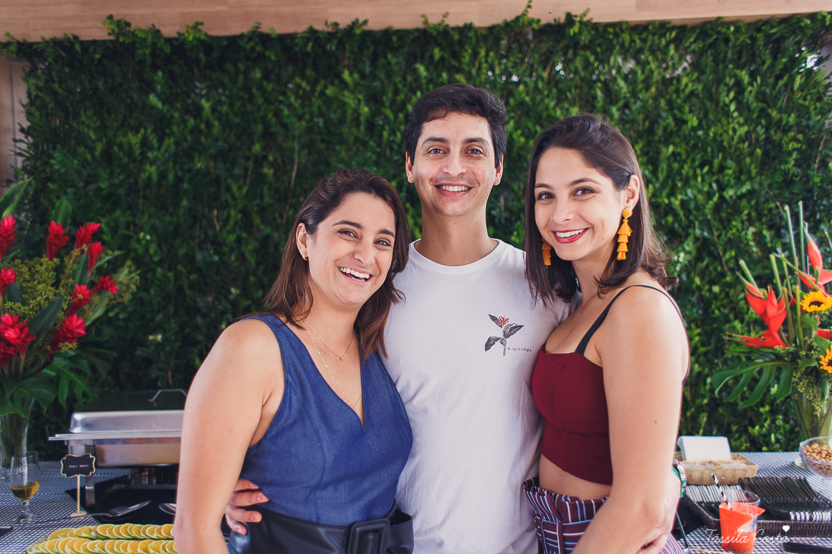 almoço para padrinhos de casamento, do casal Karla e Marcelo, casamento em Venda Nova do Imigrante, fotografia de casamento intimista, casamento feito na área de lazer do prédio, 