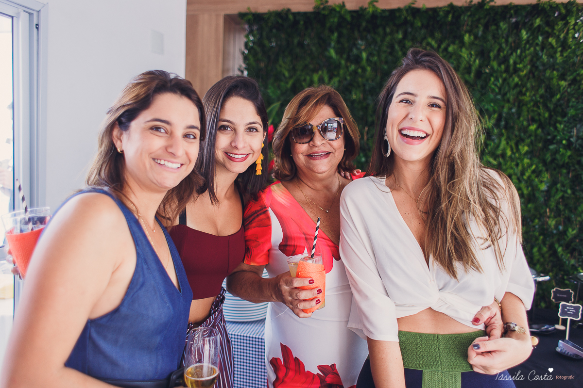 almoço para padrinhos de casamento, do casal Karla e Marcelo, casamento em Venda Nova do Imigrante, fotografia de casamento intimista, casamento feito na área de lazer do prédio, 