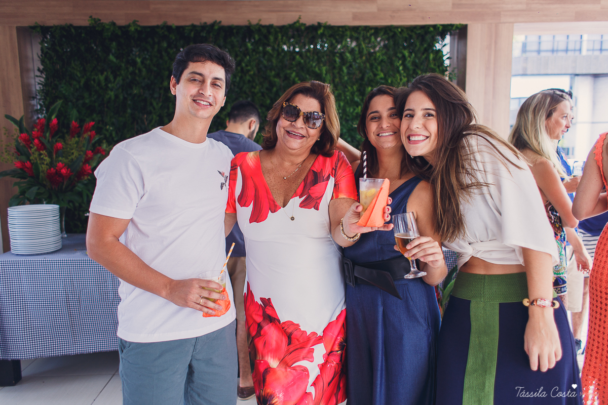 almoço para padrinhos de casamento, do casal Karla e Marcelo, casamento em Venda Nova do Imigrante, fotografia de casamento intimista, casamento feito na área de lazer do prédio, 