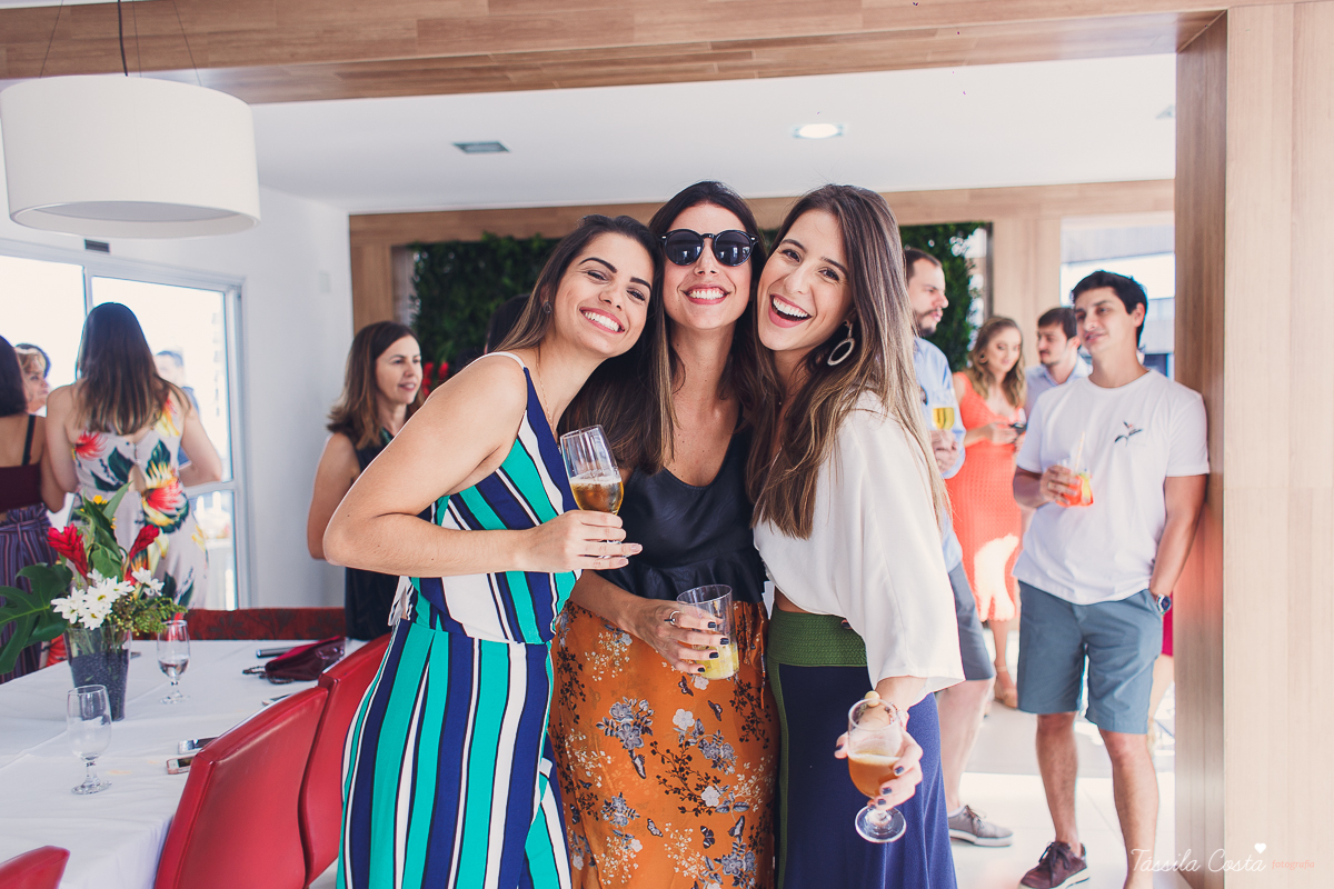 almoço para padrinhos de casamento, do casal Karla e Marcelo, casamento em Venda Nova do Imigrante, fotografia de casamento intimista, casamento feito na área de lazer do prédio, 