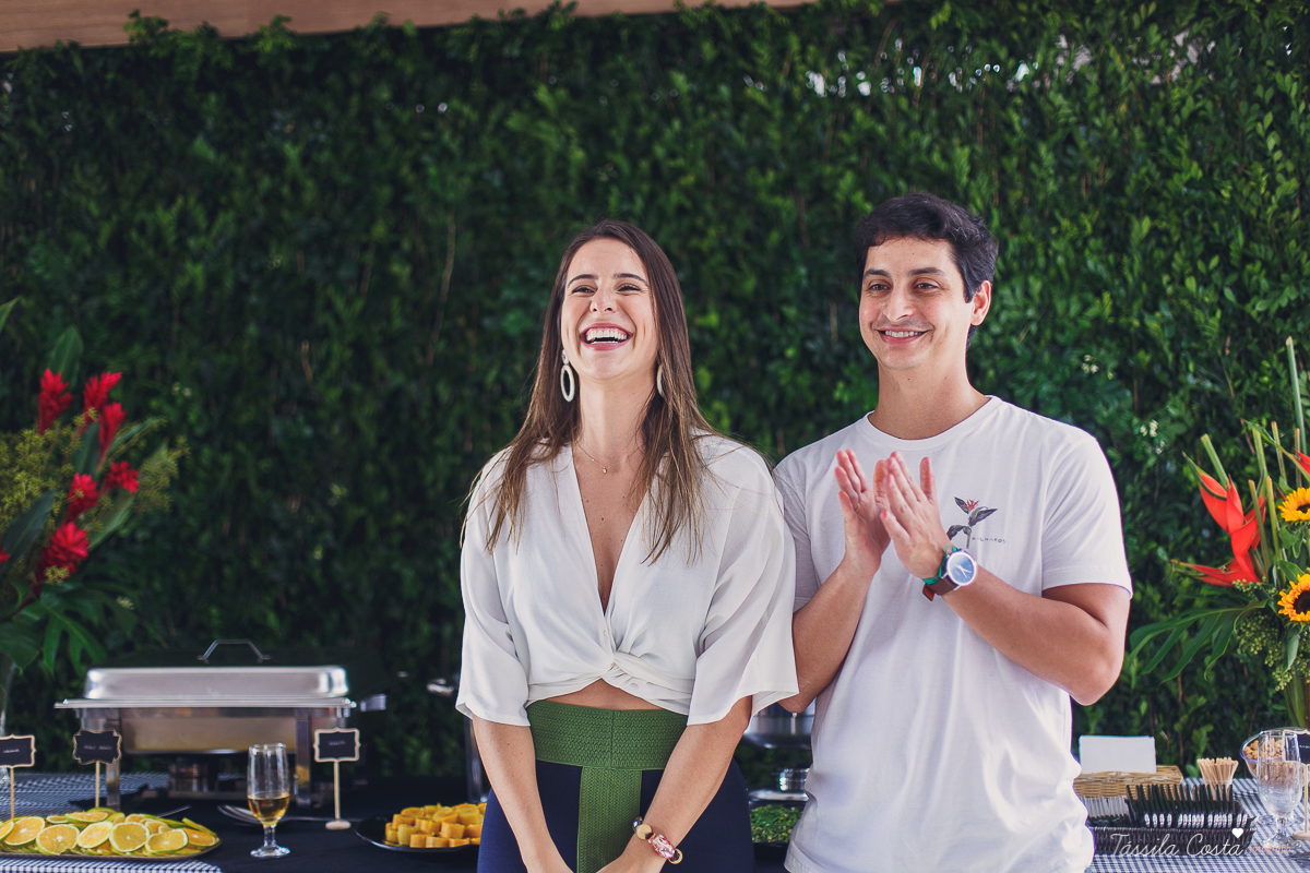 almoço para padrinhos de casamento, do casal Karla e Marcelo, casamento em Venda Nova do Imigrante, fotografia de casamento intimista, casamento feito na área de lazer do prédio, 