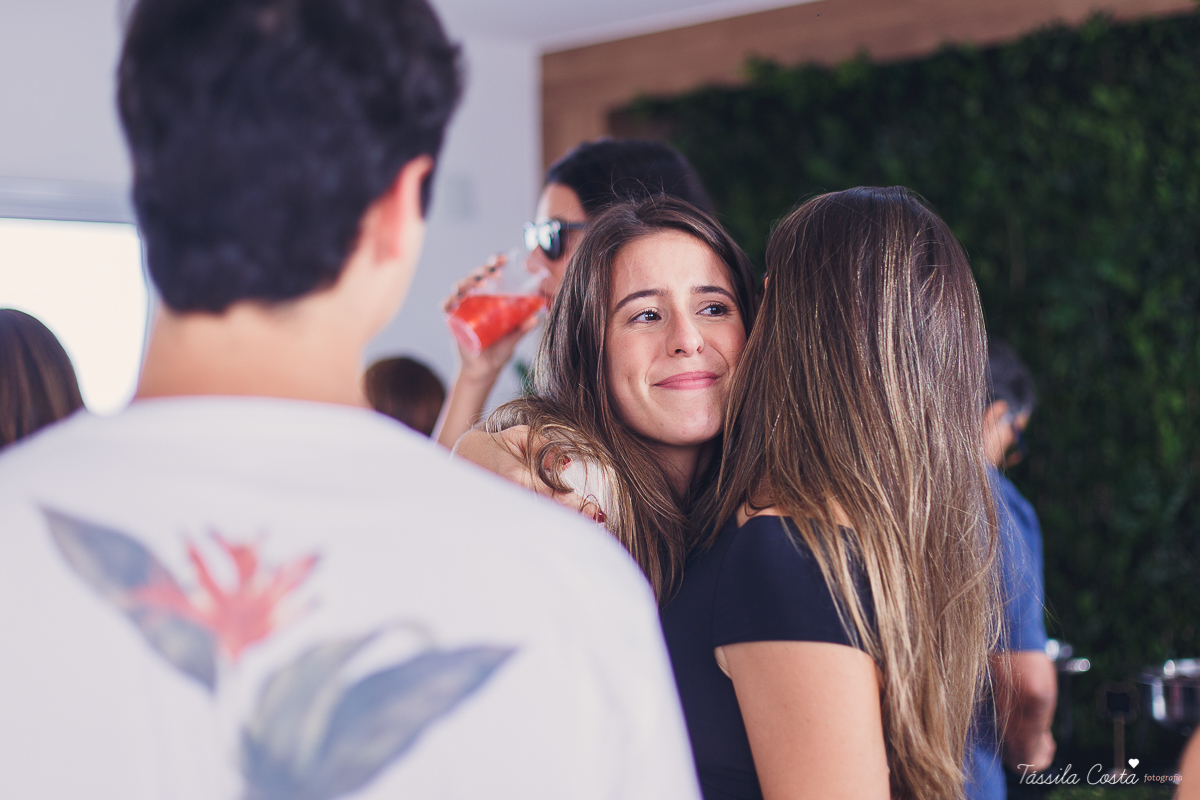 almoço para padrinhos de casamento, do casal Karla e Marcelo, casamento em Venda Nova do Imigrante, fotografia de casamento intimista, casamento feito na área de lazer do prédio, 