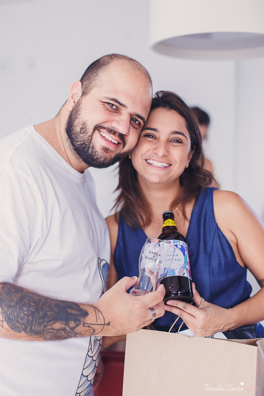 almoço para padrinhos de casamento, do casal Karla e Marcelo, casamento em Venda Nova do Imigrante, fotografia de casamento intimista, casamento feito na área de lazer do prédio, 
