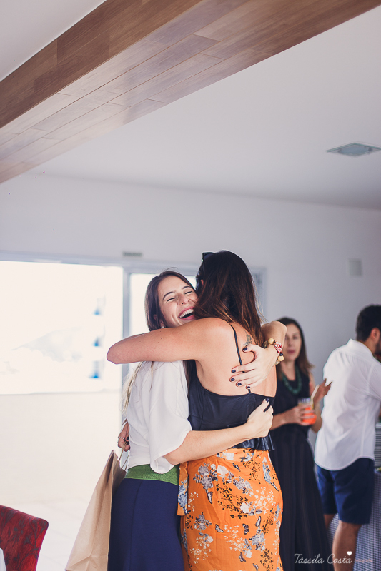 almoço para padrinhos de casamento, do casal Karla e Marcelo, casamento em Venda Nova do Imigrante, fotografia de casamento intimista, casamento feito na área de lazer do prédio, 
