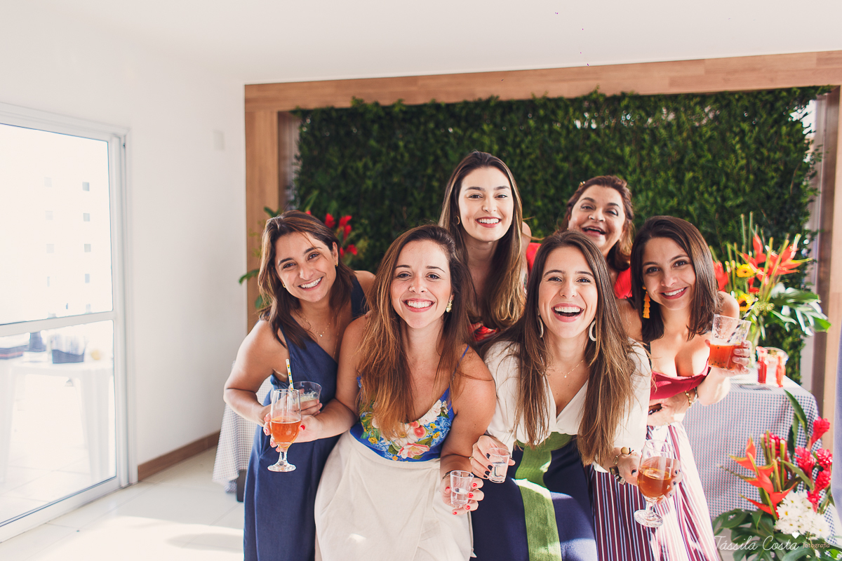 almoço para padrinhos de casamento, do casal Karla e Marcelo, casamento em Venda Nova do Imigrante, fotografia de casamento intimista, casamento feito na área de lazer do prédio, 