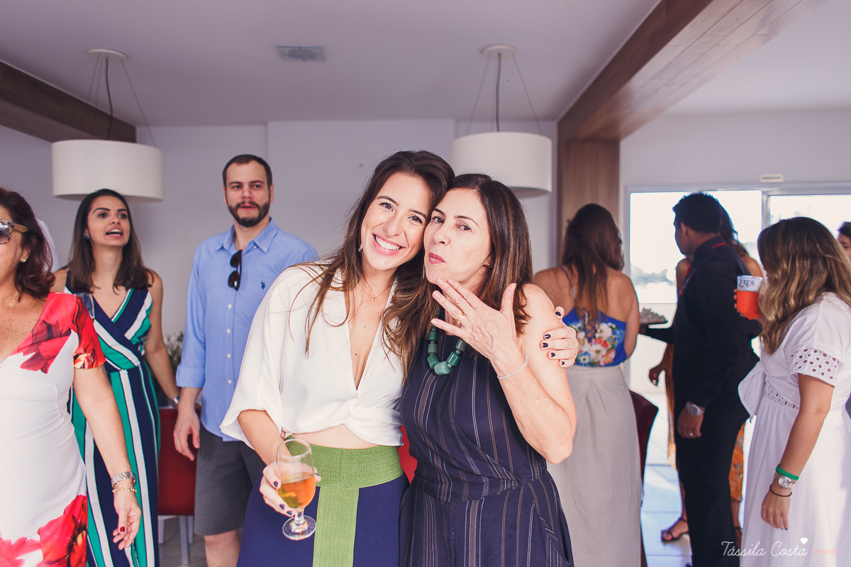 almoço para padrinhos de casamento, do casal Karla e Marcelo, casamento em Venda Nova do Imigrante, fotografia de casamento intimista, casamento feito na área de lazer do prédio, 