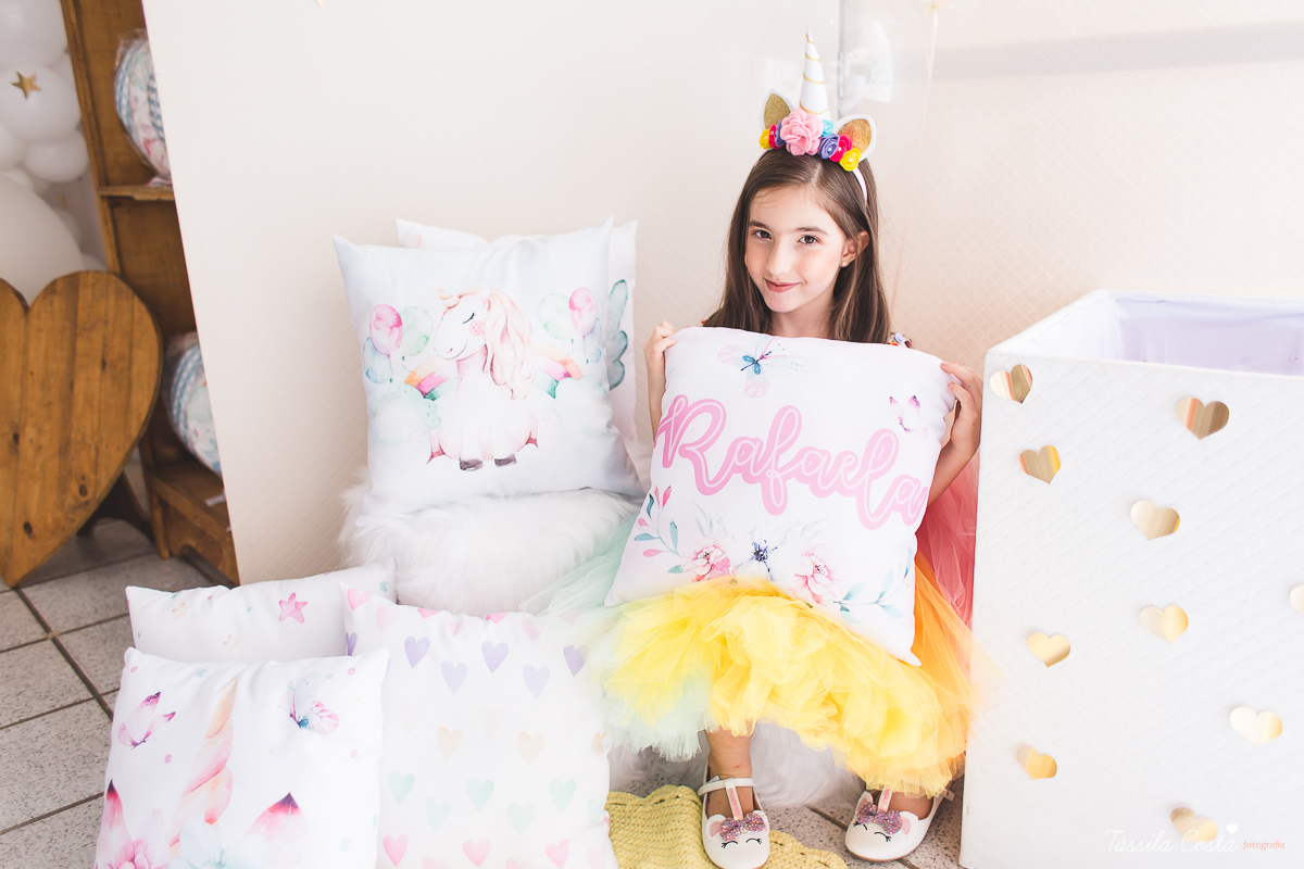 festa de menina, tema unicórnio, tema lindo e super diferente para festa de menina, decoração de aniversário tema unicórnio, 7 anos, rafaela 7 anos, fotos de aniversário infantil em vila velha, tássila costa fotografia, dicas para fotografia, fotó