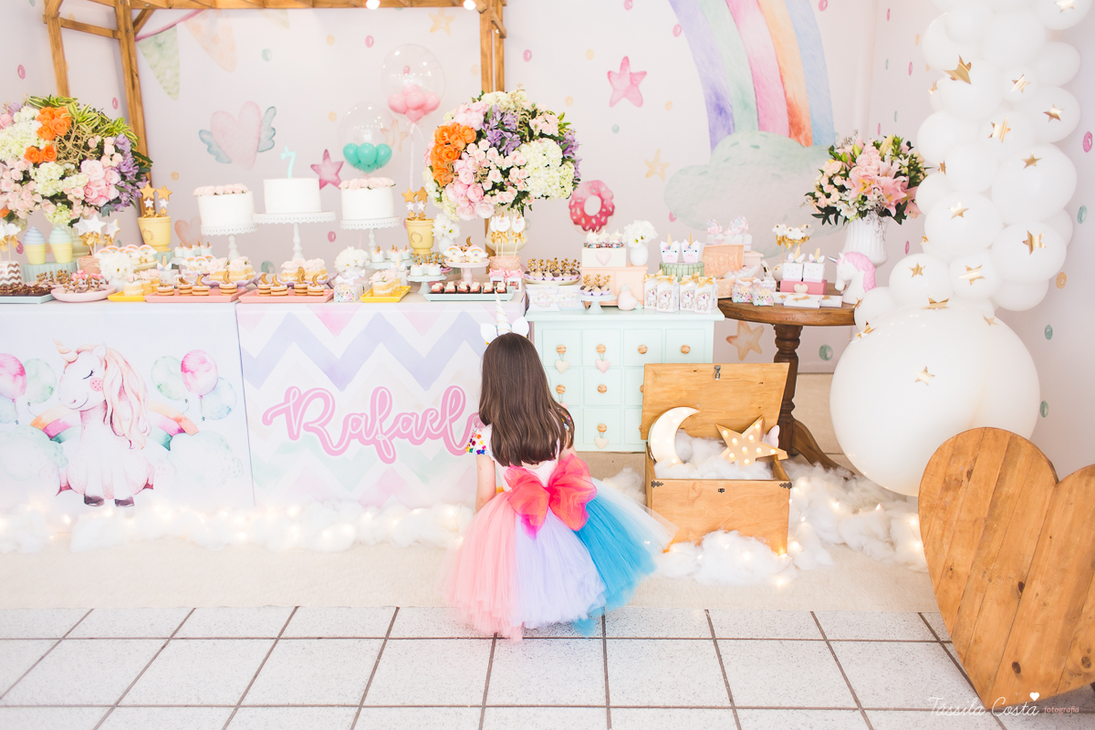 festa de menina, tema unicórnio, tema lindo e super diferente para festa de menina, decoração de aniversário tema unicórnio, 7 anos, rafaela 7 anos, fotos de aniversário infantil em vila velha, tássila costa fotografia, dicas para fotografia, fotó