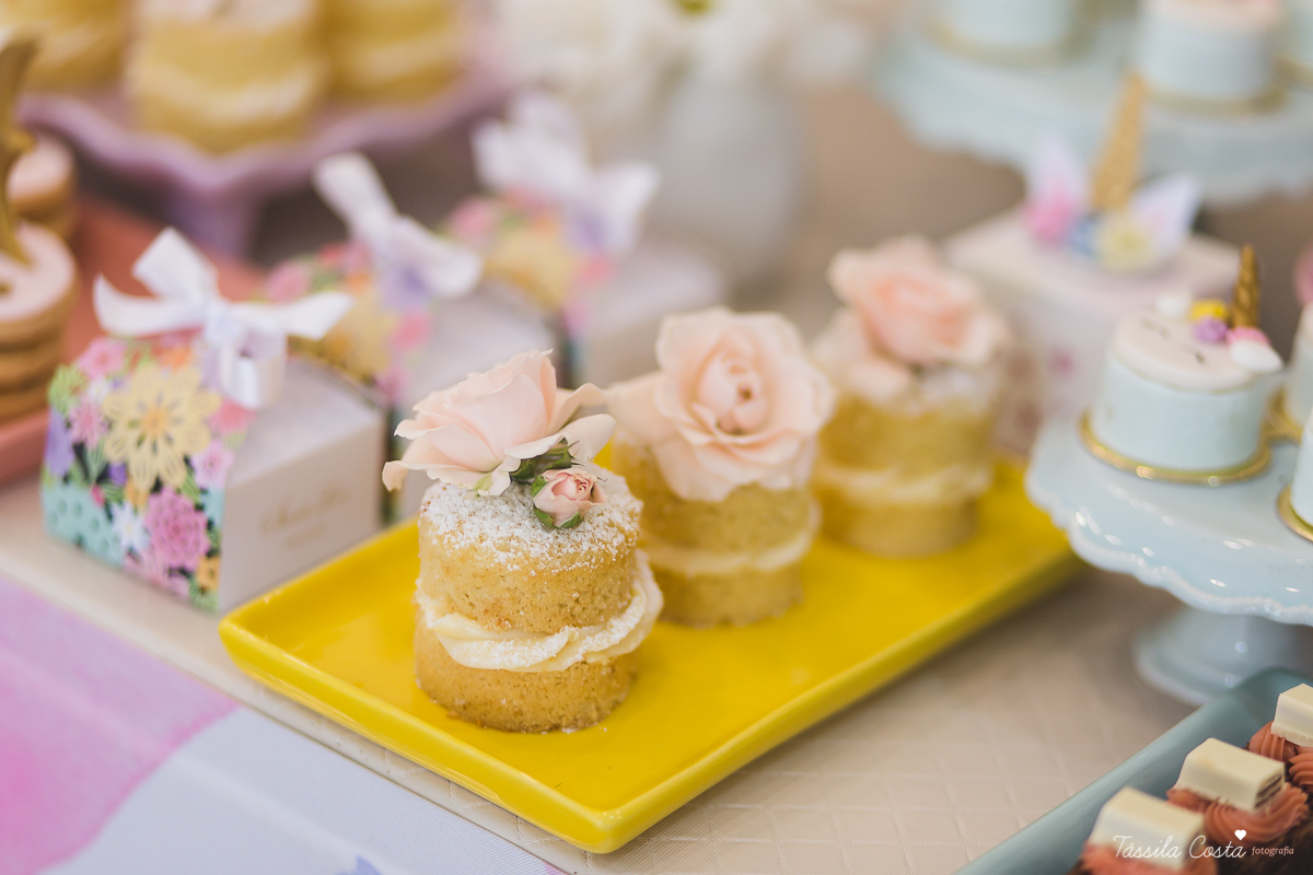 festa de menina, tema unicórnio, tema lindo e super diferente para festa de menina, decoração de aniversário tema unicórnio, 7 anos, rafaela 7 anos, fotos de aniversário infantil em vila velha, tássila costa fotografia, dicas para fotografia, edição 