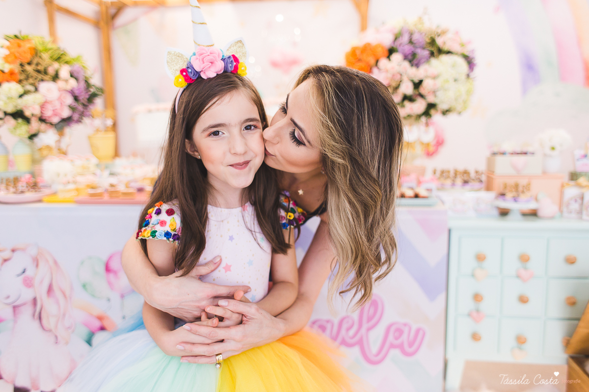 festa de menina, tema unicórnio, tema lindo e super diferente para festa de menina, decoração de aniversário tema unicórnio, 7 anos, rafaela 7 anos, fotos de aniversário infantil em vila velha, tássila costa fotografia, dicas para fotografia, edição 