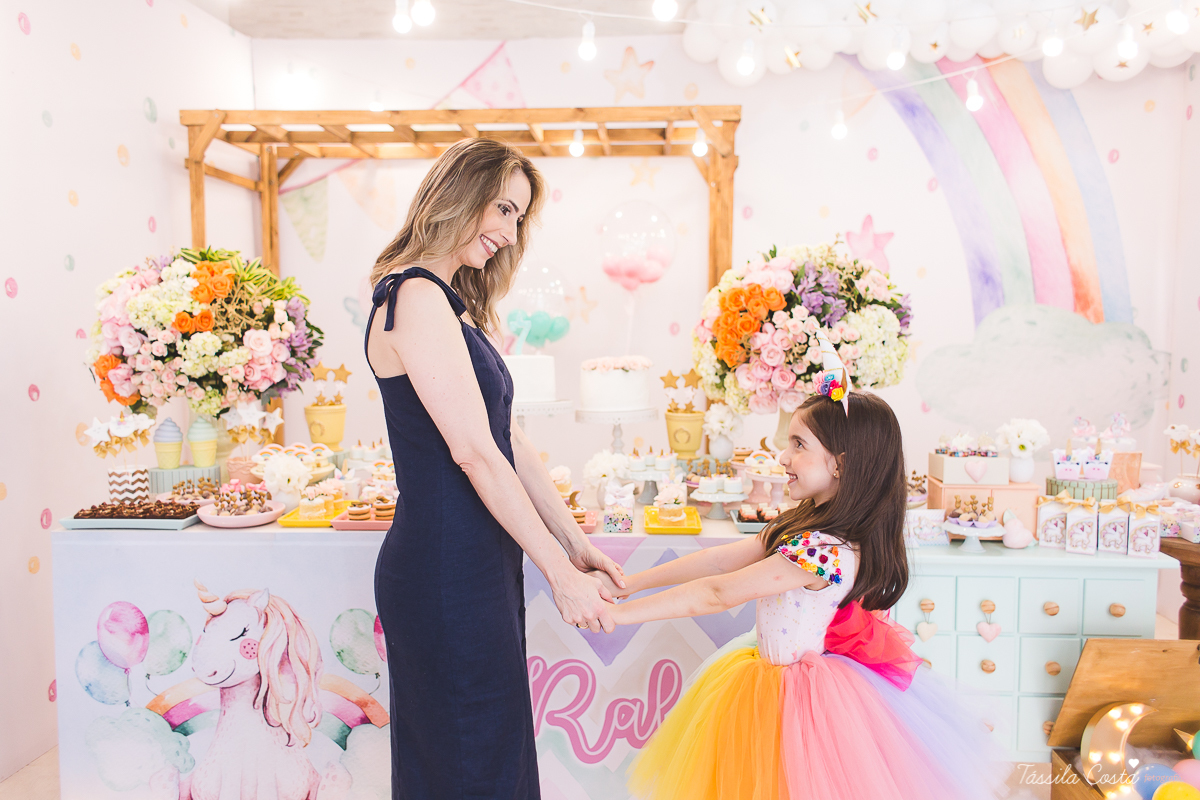 festa de menina, tema unicórnio, tema lindo e super diferente para festa de menina, decoração de aniversário tema unicórnio, 7 anos, rafaela 7 anos, fotos de aniversário infantil em vila velha, tássila costa fotografia, dicas para fotografia, edição 