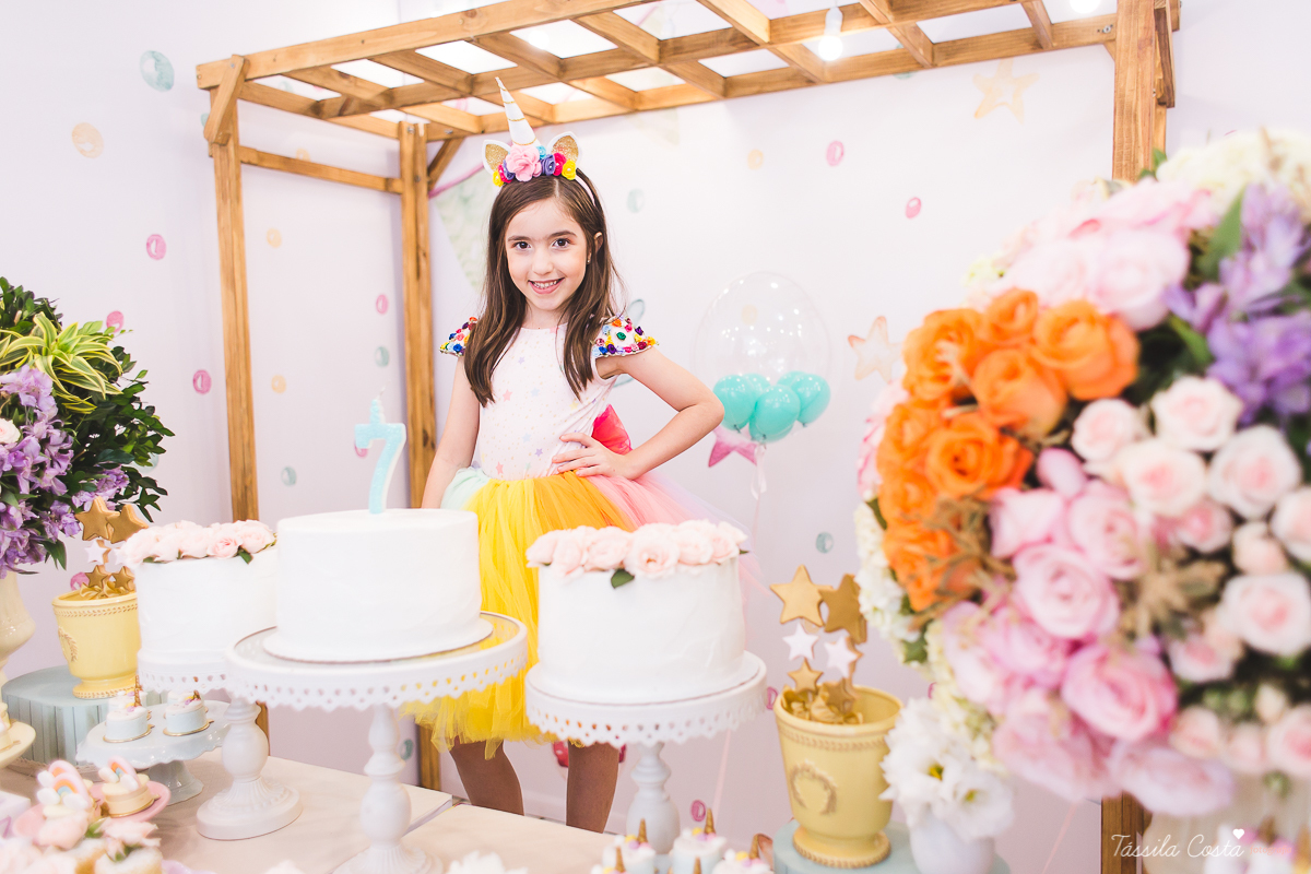 festa de menina, tema unicórnio, tema lindo e super diferente para festa de menina, decoração de aniversário tema unicórnio, 7 anos, rafaela 7 anos, fotos de aniversário infantil em vila velha, tássila costa fotografia, dicas para fotografia, edição 