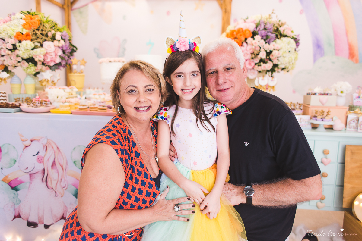 festa de menina, tema unicórnio, tema lindo e super diferente para festa de menina, decoração de aniversário tema unicórnio, 7 anos, rafaela 7 anos, fotos de aniversário infantil em vila velha, tássila costa fotografia, dicas para fotografia, edição 
