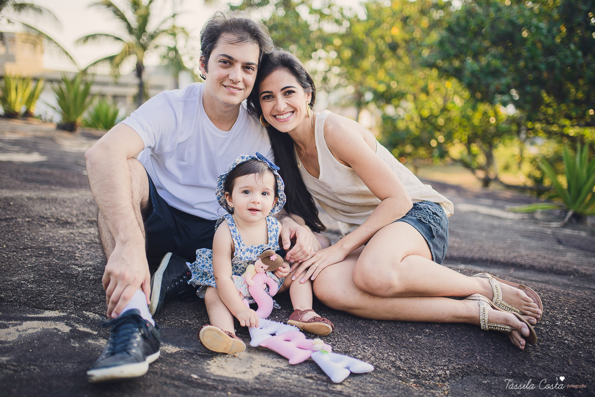 tássila costa, fotografia em vitória es, vila velha, fotos de pré aniversário, festa linda, família linda, fotos criativas, fotos de família, vila velha es, sara 1 ano, festa de menina, praia da costa, festa no co