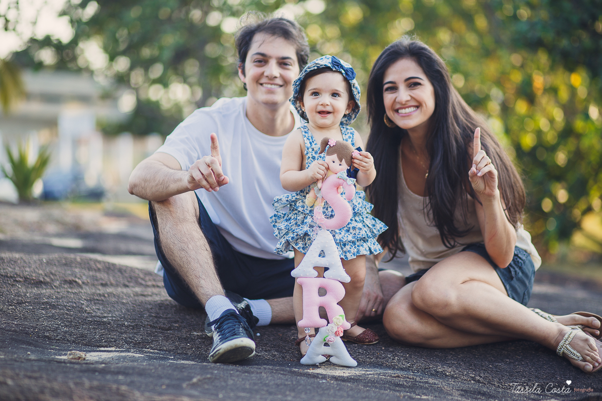 tássila costa, fotografia em vitória es, vila velha, fotos de pré aniversário, festa linda, família linda, fotos criativas, fotos de família, vila velha es, sara 1 ano, festa de menina, praia da costa, festa no co