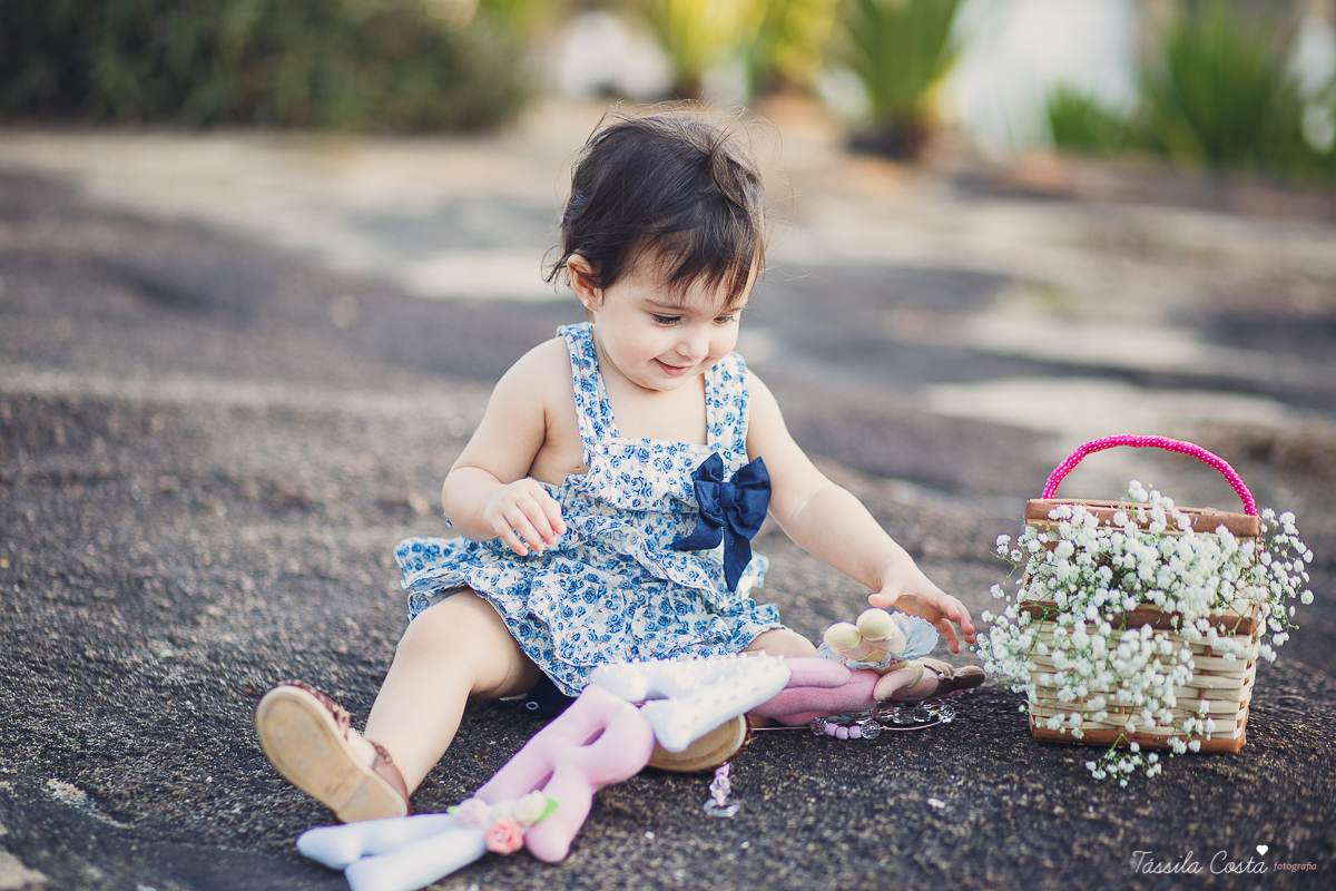 tássila costa, fotografia em vitória es, vila velha, fotos de pré aniversário, festa linda, família linda, fotos criativas, fotos de família, vila velha es, sara 1 ano, festa de menina, praia da costa, festa no co