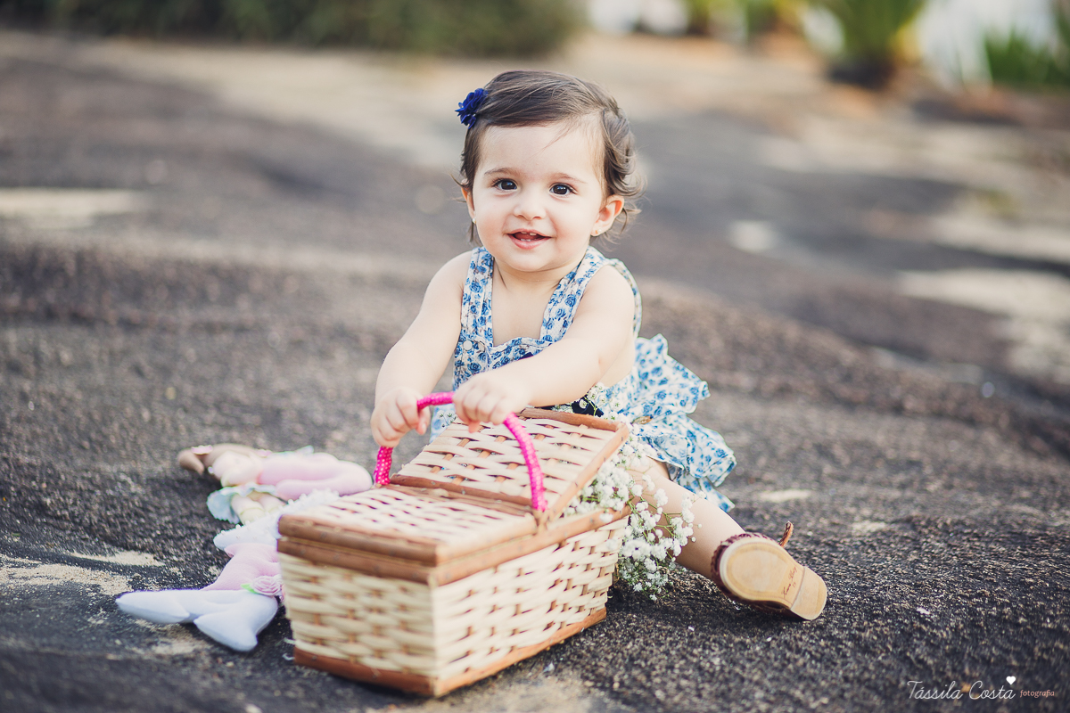 tássila costa, fotografia em vitória es, vila velha, fotos de pré aniversário, festa linda, família linda, fotos criativas, fotos de família, vila velha es, sara 1 ano, festa de menina, praia da costa, festa no co
