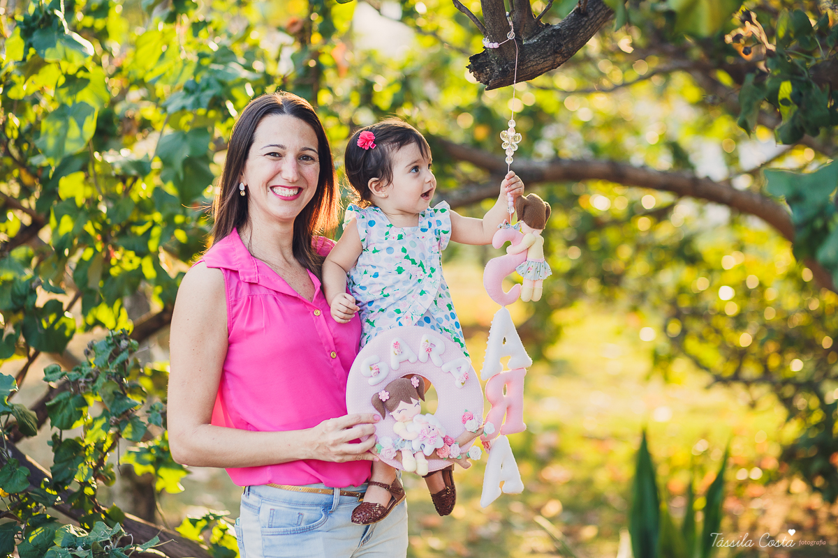 tássila costa, fotografia em vitória es, vila velha, fotos de pré aniversário, festa linda, família linda, fotos criativas, fotos de família, vila velha es, sara 1 ano, festa de menina, praia da costa, festa no co