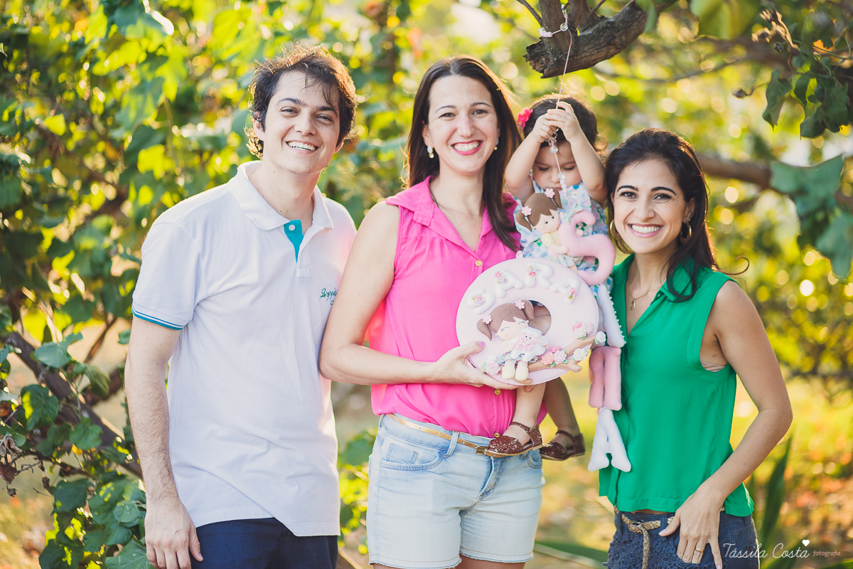 tássila costa, fotografia em vitória es, vila velha, fotos de pré aniversário, festa linda, família linda, fotos criativas, fotos de família, vila velha es, sara 1 ano, festa de menina, praia da costa, festa no co