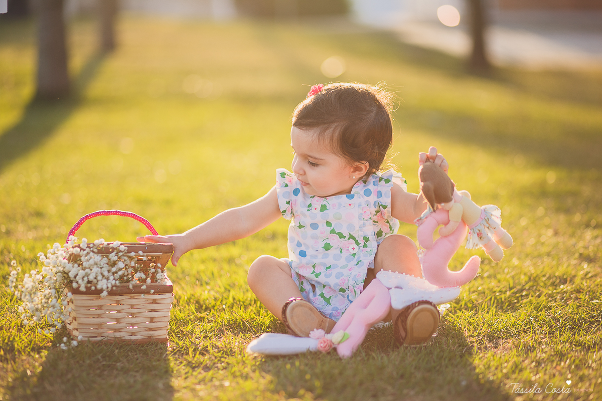 tássila costa, fotografia em vitória es, vila velha, fotos de pré aniversário, festa linda, família linda, fotos criativas, fotos de família, vila velha es, sara 1 ano, festa de menina, praia da costa, festa no co